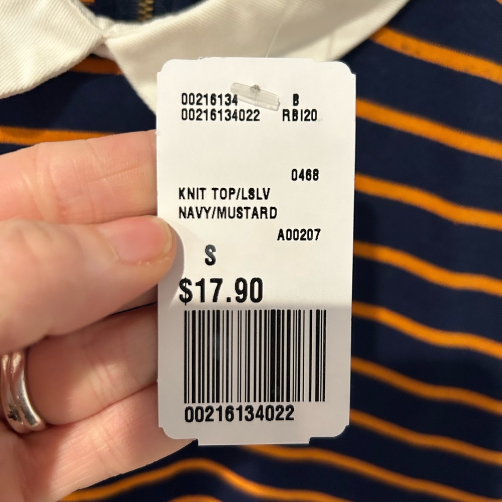 Forever 21 sweater - Picture 4 of 5